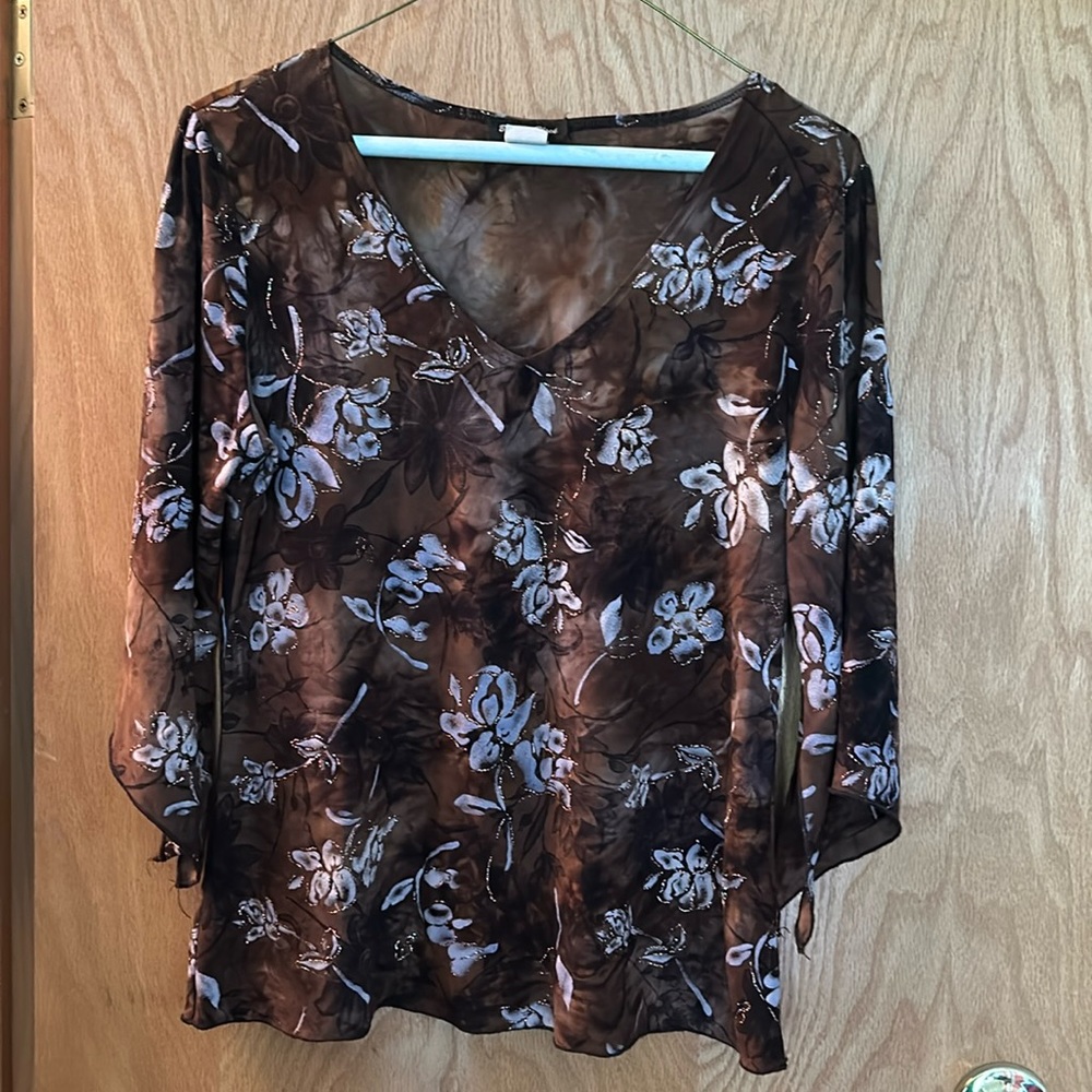 **3/$15**Women’sTop Brown with pink glittered accents